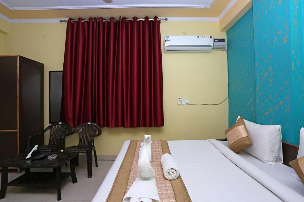 Hotel O Airport Plaza By Palace Νέο Δελχί Εξωτερικό φωτογραφία
